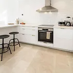 Stunning 2 Bedroom Townhouse With Serene Terrace And Charming Mountain Views * Marbella