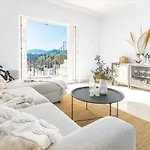 Stunning 2 Bedroom Townhouse With Serene Terrace And Charming Mountain Views