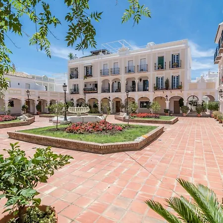 Stunning 2 Bedroom Townhouse With Serene Terrace And Charming Mountain Views *