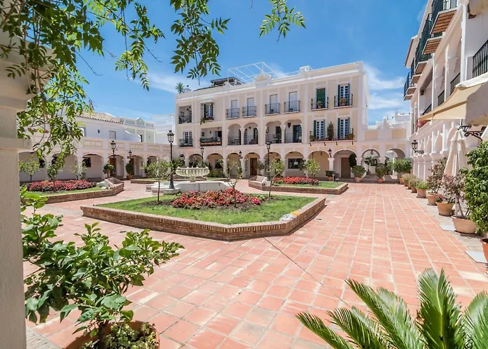 Stunning 2 Bedroom Townhouse With Serene Terrace And Charming Mountain Views *