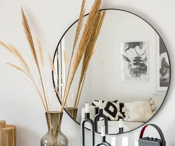 Stunning 2 Bedroom Townhouse With Serene Terrace And Charming Mountain Views Будинок відпочинку